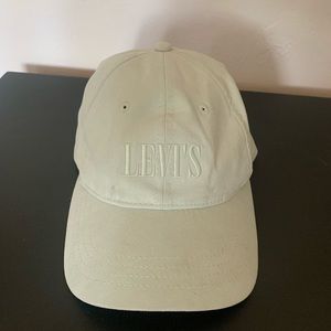 Mint Levi’s baseball cap
